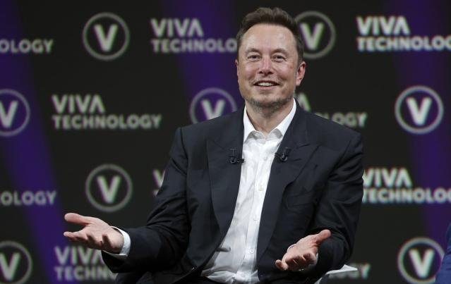 Elon Musk Luncurkan Superkomputer AI Colossus
