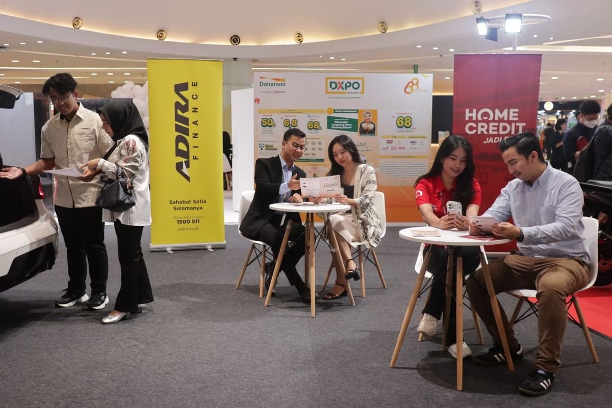 Penurunan Daya Beli Masyarakat Gerus Laba Adira Finance