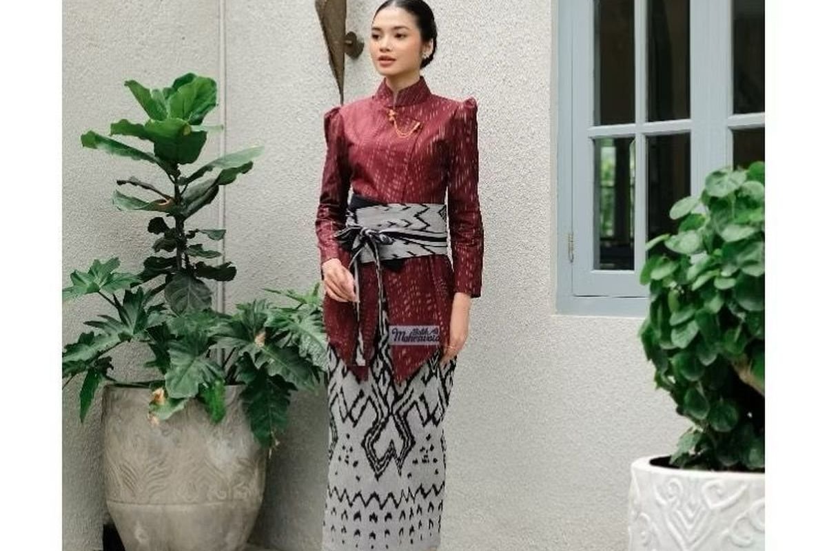 Kebaya Janggan